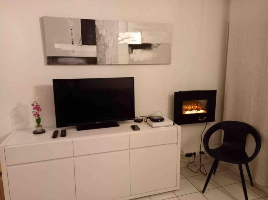 *Au Lydia* Appartement Vue Sur Mer, Avec Piscine. Ле Баркарес Экстерьер фото